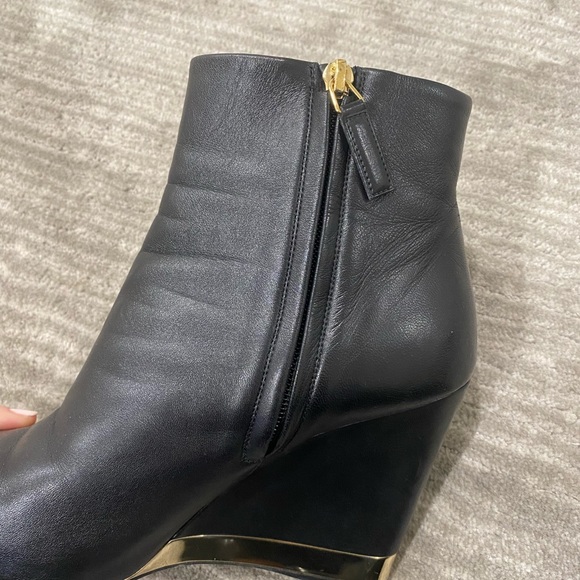 Chanel black booties - Picture 4 of 8